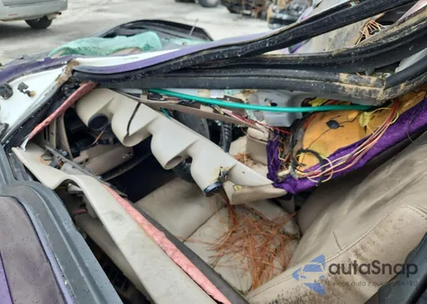 1999 Ford F350 Super Duty z USA, uszkodzony, nr VIN 1FTWW32F9XEC47493